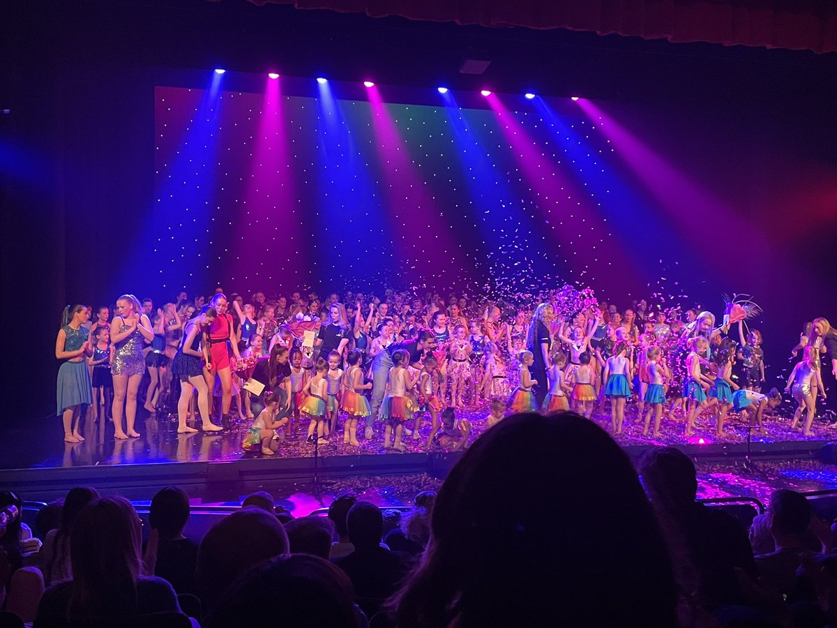 seblbuk's tweet photo. @ASPIRE_DANCE  cannot thank Leonie and the rest of the team enough for the dedication they put into such an astounding show!! Also the kindness, patience and skill they put into the kids to enable them to grow and be the best version of themselves. Thank you ❤️ https://t.co/aLWOKpdp1L