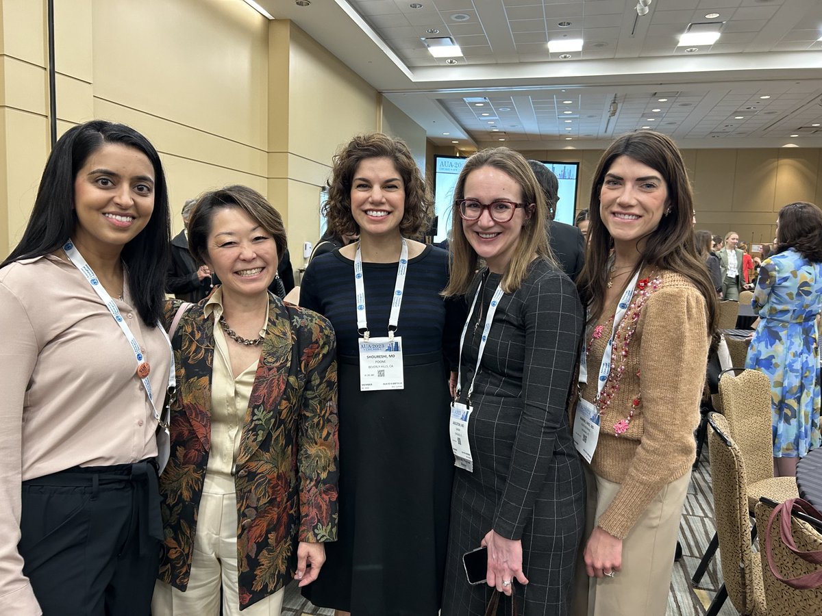 KKseattle's tweet photo. So fun to smile with friends and colleagues - residents and fellows, past and present…It’s what it’s ALL about! ⁦@HPhamMD⁩ ⁦@mle_huang⁩ ⁦@sarahadelstein⁩ ⁦@ShoureshiMD⁩ ⁦@KatherineAminMD⁩ ⁦@SPopatMD⁩ #AUA23 ⁦@SWIUorg⁩ https://t.co/J99LaECLQ0