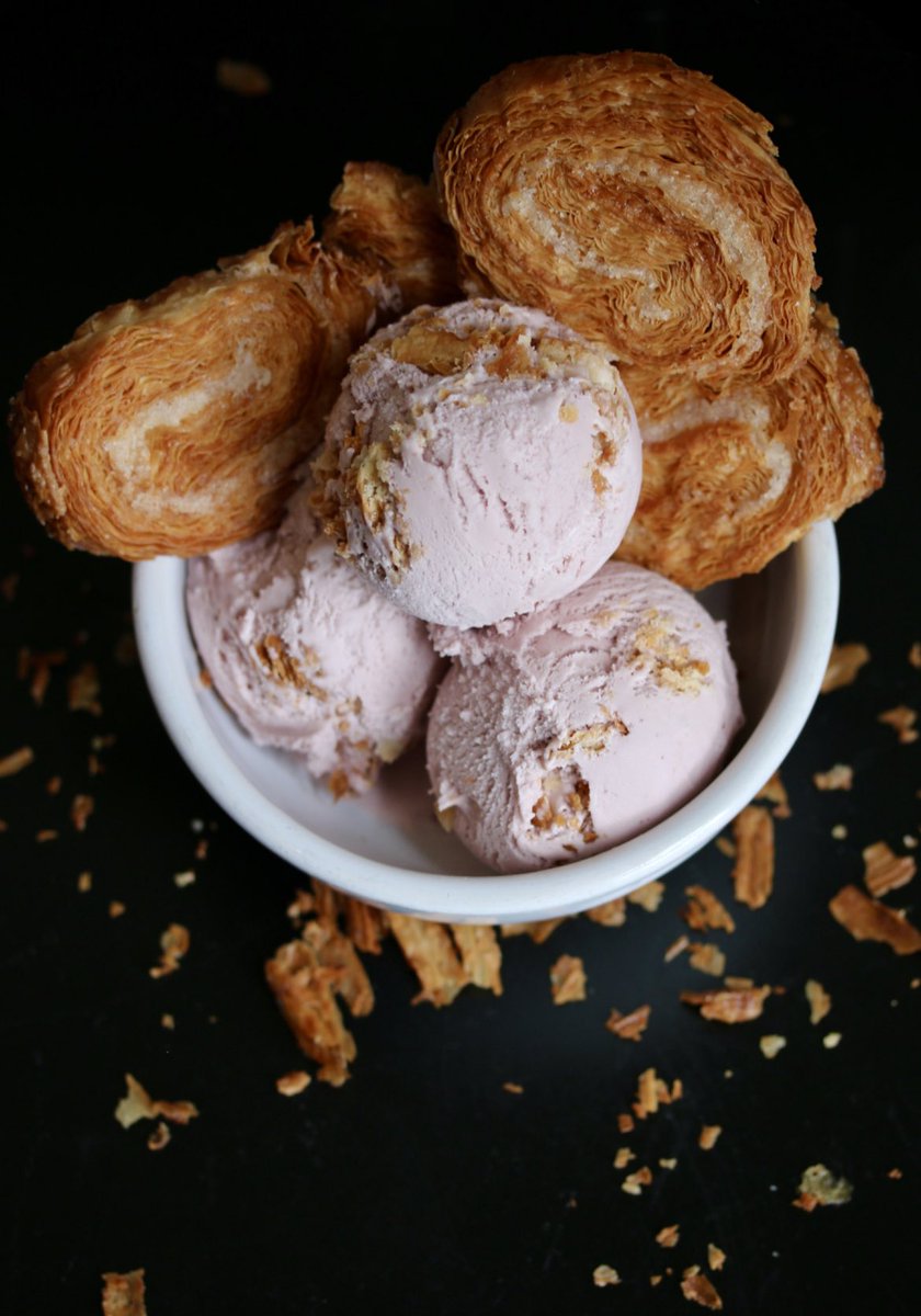 humphryslocombe tweet media