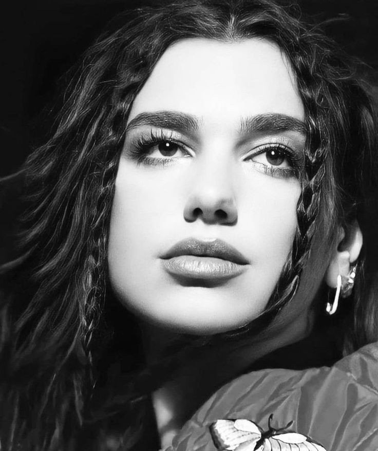 DuaLipnf's tweet photo. president of beauty ✨🦋 https://t.co/2vPRpg2CqP
