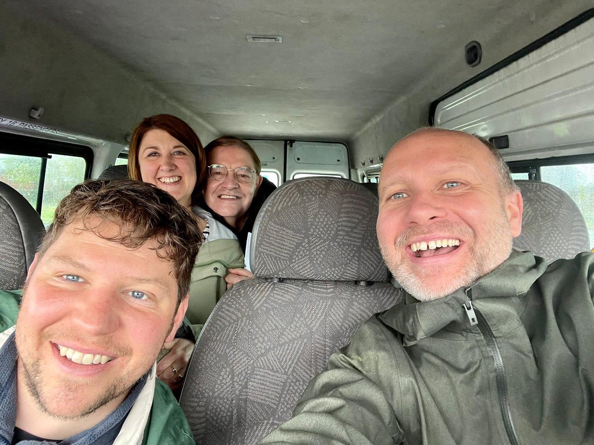 More positive &amp; productive campaign sessions today with super candidate for <a href="/WHPLabour/">Woodhouse Park Labour</a> <a href="/davidgmarsh/">Cllr Dave Marsh</a>  Good conversations with residents &amp; letters delivered (even time for campaign chips in Forum Cafe)! Dave is a fantastic hard working local champion for #WoodhousePark #VoteLabour