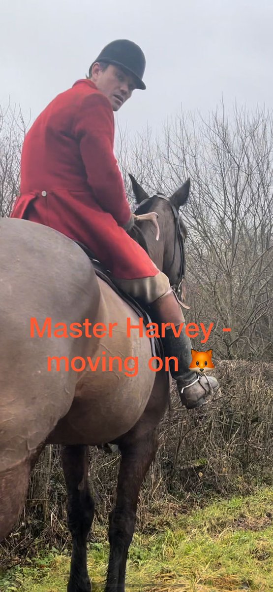 ShropshireWild1's tweet photo. Master Harvey, Ex-Huntsman at the Ludlow Hunt is moving to the Wynnstay Hunt, where we know he’ll be very regularly monitored 😂#ShropshireHunter #Shropshire #CheshireHunter #TrailHuntLies #FoxHunter good luck @CH_monitors enjoy this keeping an eye on this illegal fox hunter 😂 https://t.co/qGbtYZh0pW