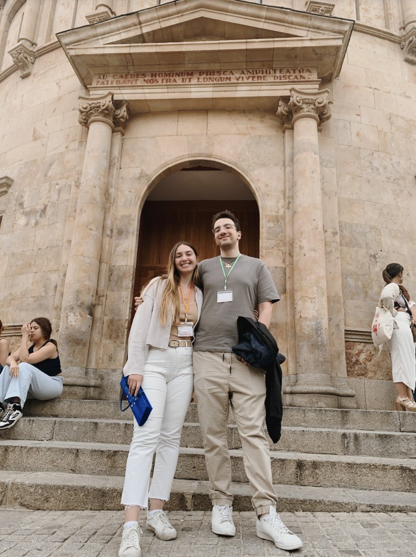 claudia_cnc's tweet photo. Resumen del #ENETI2023:  reencontrarme con amigos y antiguos profes, conocer a otros compis de TeI y escuchar unas ponencias muy guais de otros grandes profesionales. 🐸 https://t.co/OhR8WjbUhT