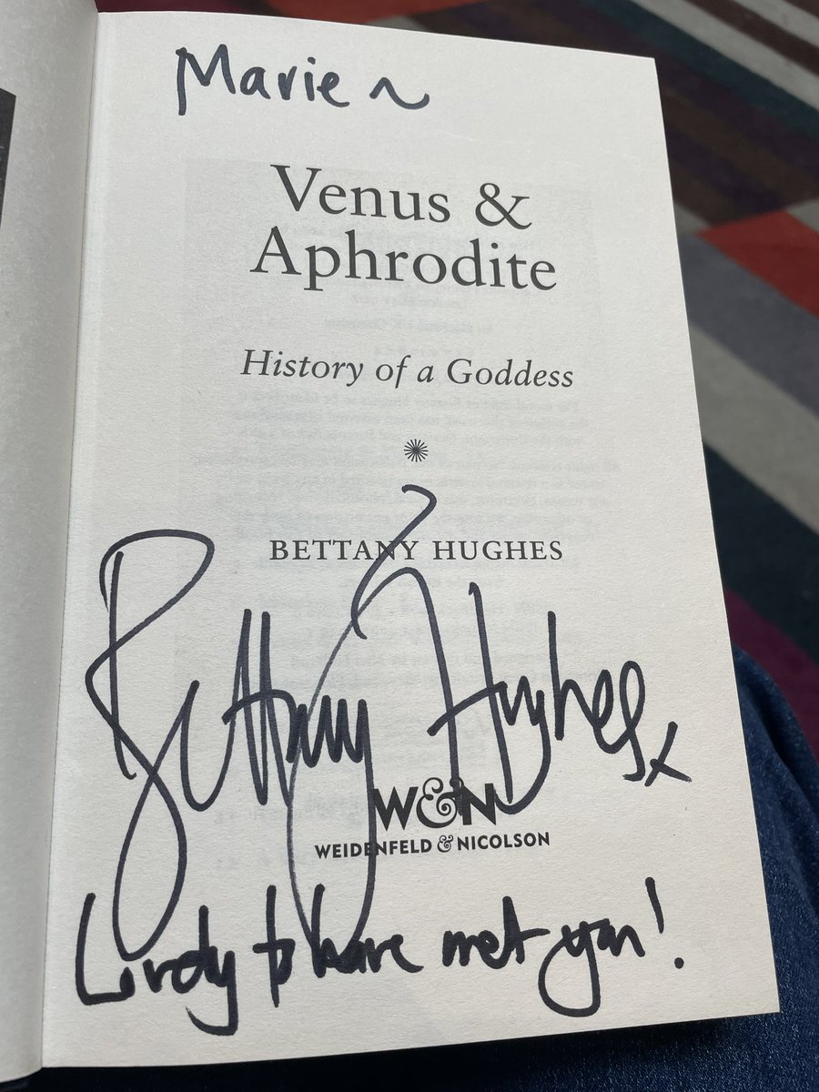 Marie34820505's tweet photo. It was so lovely to meet you @bettanyhughes at @britishlibrary today! Was lovely listening to you speak about Venus and Aphrodite, and thank you for signing my book x https://t.co/hBNw1p73oE
