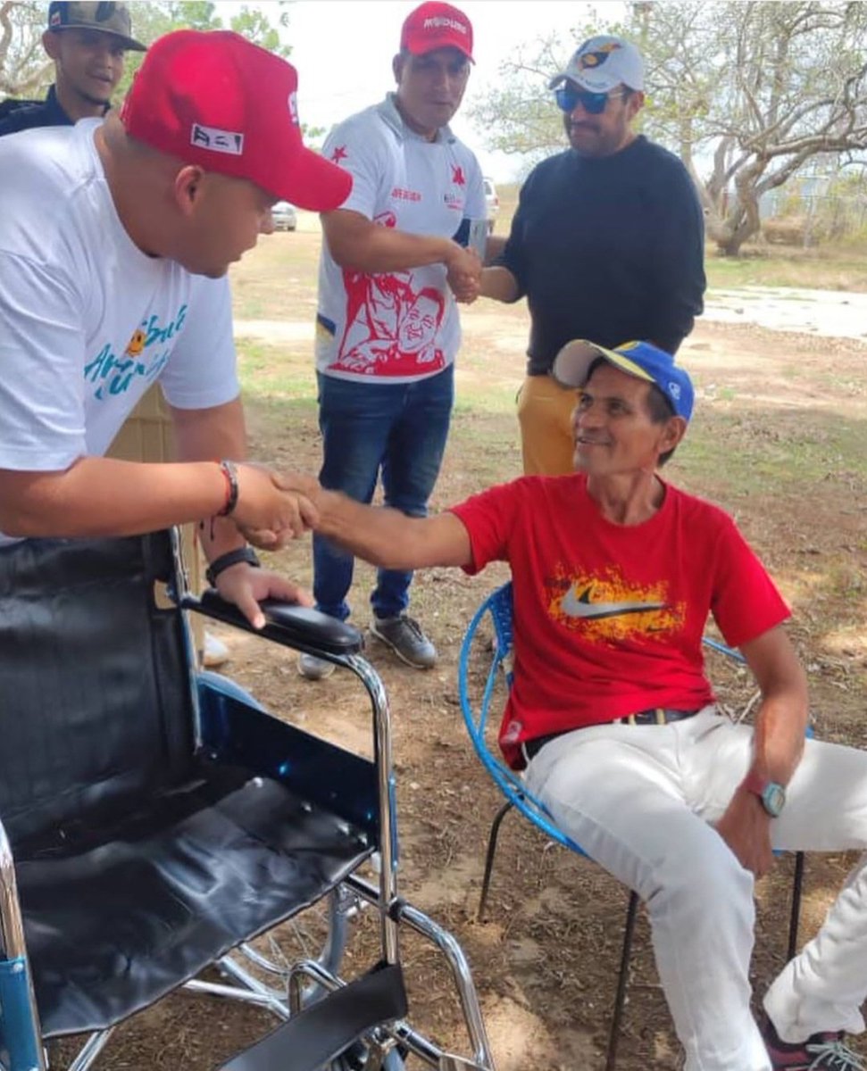 Yelitze Santaella tweet media