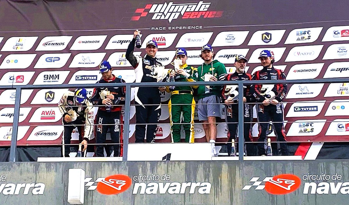 TSCorse's tweet photo. 🏆🥇🏁 VICTORY IS OURS!! 🏆🥇🏁

Great performance on Circuito de Navarra Ultimate @series_cup @CircuitoNavarra today by @ayrton_simmons @GeorgiDimitrovR #JonathanWoolridge who have driven our @duqueine_auto LMP3 #27 to the top of the podium!!  💪🏆🥇🏁

#victory #raceday #lmp3 https://t.co/JQ71Nmk32r
