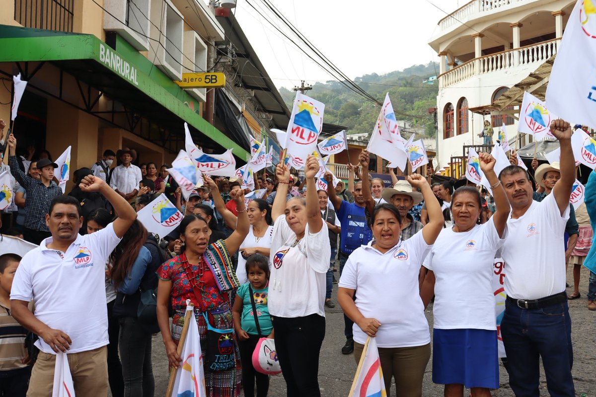 👊💪🌋Sabemos trabajar, conocemos la realidad de nuestros pueblos y le vamos a demostrar a los corbatitas y titulados que exigen cartones, que podemos GOBERNAR. Gracias pueblo Xinka y mestizos. #GUATEVOTA2023 #ElegimosDignidad #NoAlFraude <a href="/TSEGuatemala/">TSE Guatemala</a>