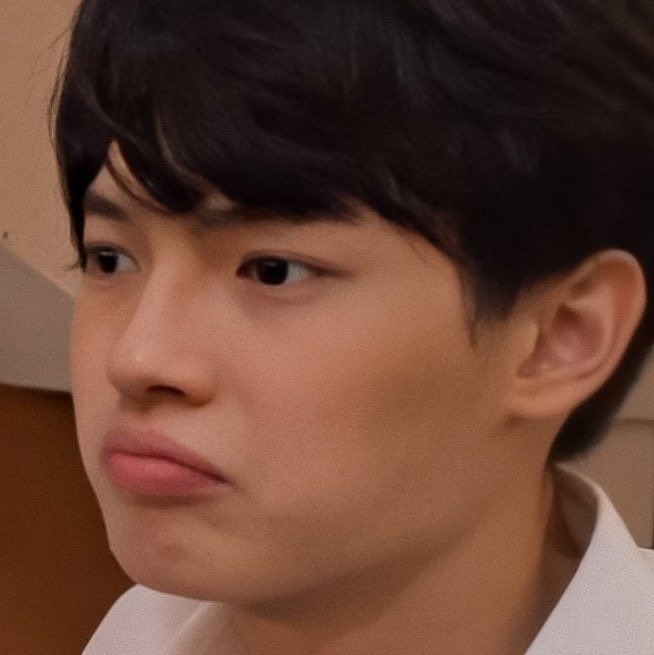 WooGyng's tweet photo. Metawin typing gemess 
Thread 😠 
. 
. 
. 
 #winmetawin https://t.co/y9qqRWeZlq