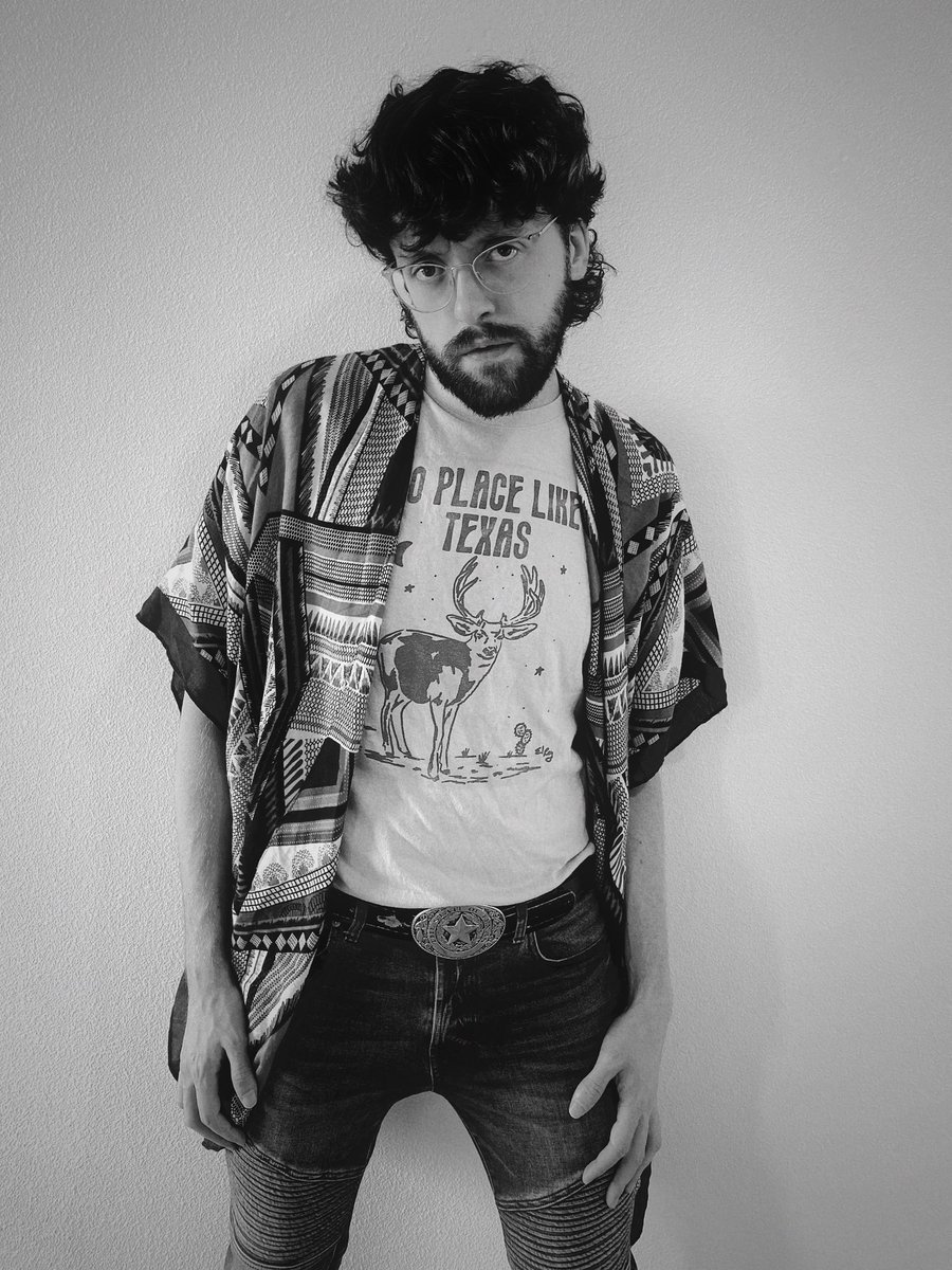 edwardpalmquist's tweet photo. #fashion #style #love #photography #beautiful #photooftheday #ootd #outfitoftheday #outfit #punk #rock #blackandwhite #monochromatic #monochrome #cowboy #mensfashion #country #atx #texas #deer https://t.co/Zf5W7jEcuD