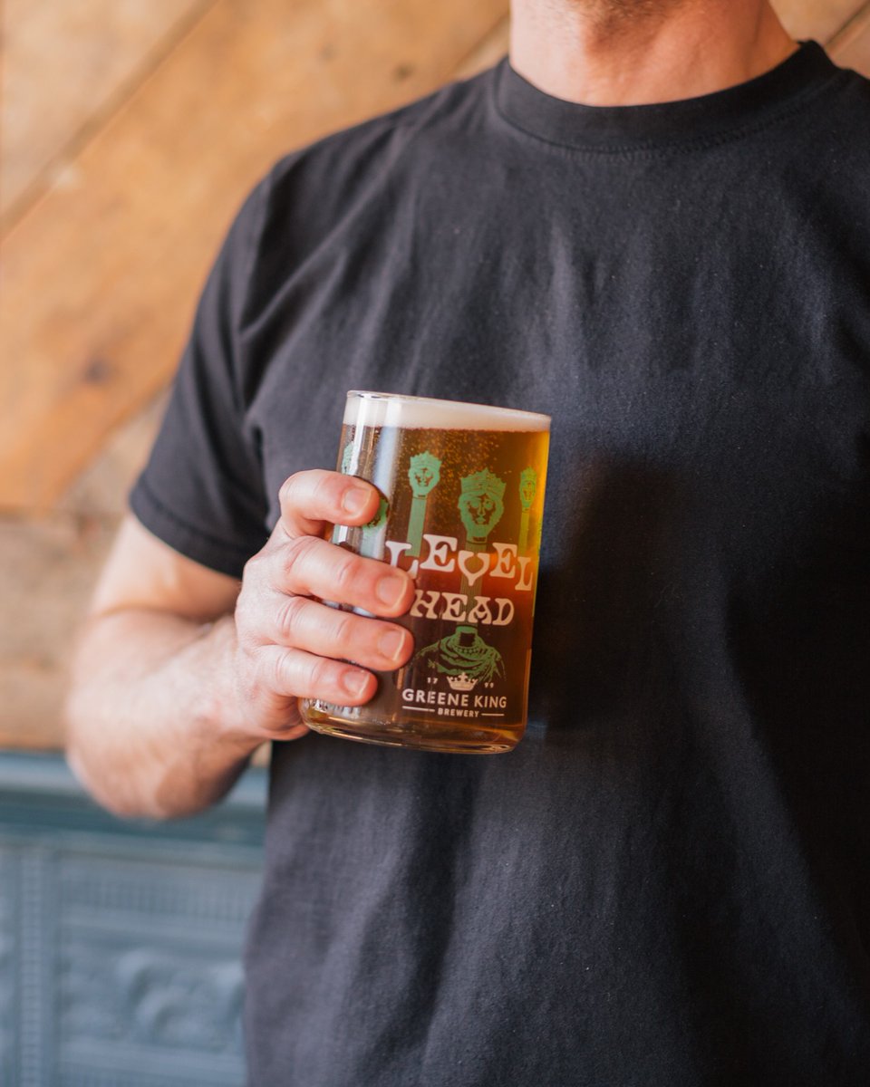 You won't find many craft beers inspired by St Edmund losing his head. Then again, you don't find many craft beers made by people who've been brewing for over 200 years 🤴🪓

Keep it steady just like Eddie this Sunday - bit.ly/3Ha7YCi 🍺

#GreeneKingBrewery #LevelHead