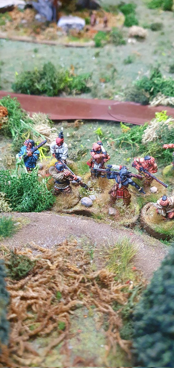 Axebreaker10's tweet image. I had Nick @Moiterei1984 over to my house for some French and Indian War gaming. First time I got my collection on the table so pretty chuffed! Still trying to learn my phone camara.
#Sharppractice #FrenchIndianWar #spreadthelard #Wargaming