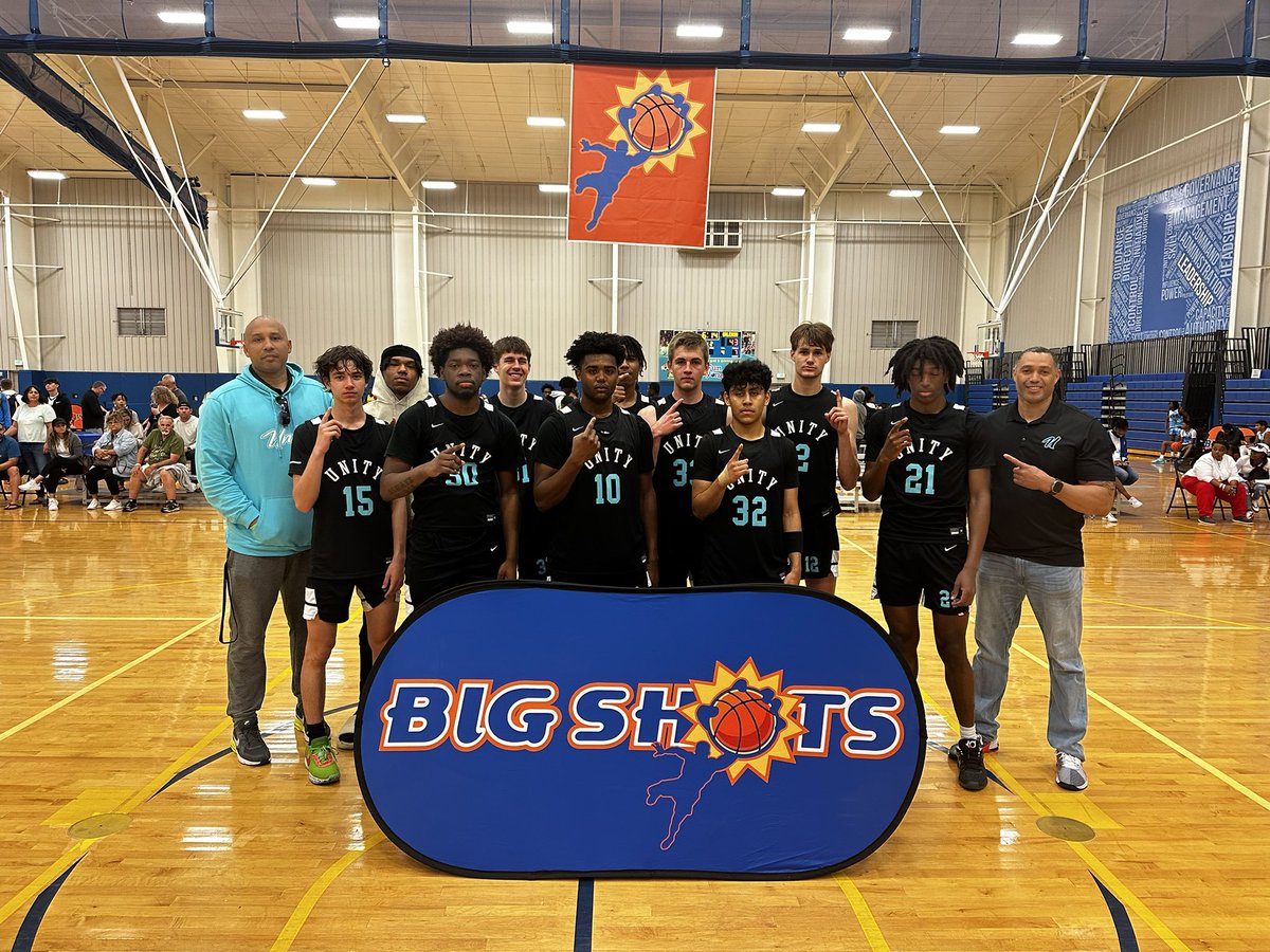 BIG SH🏀TS tweet media