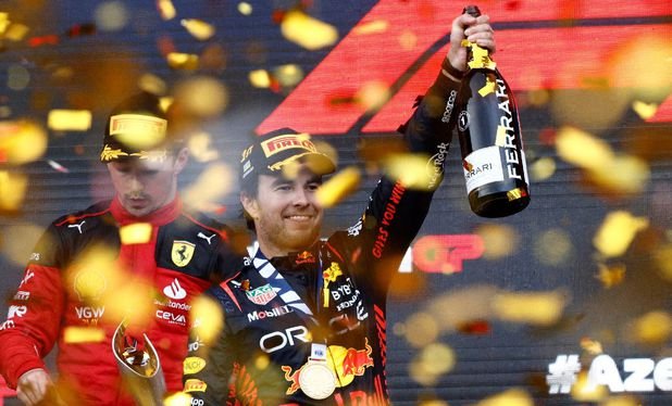 AnunciosRod's tweet image. ¡Lo hizo otra vez!
👏🏼👏🏼👏🏼👏🏼👏🏼👏🏼👏🏼
#ChecoisaLegend 
#ChecoPérez