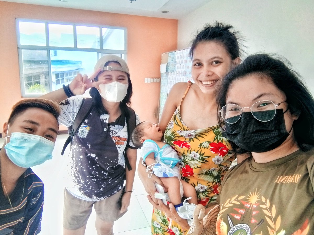 _leverenth_'s tweet photo. w/ Baby Sky. Born April 19, 2023🤍 https://t.co/e8gWEyGWkF