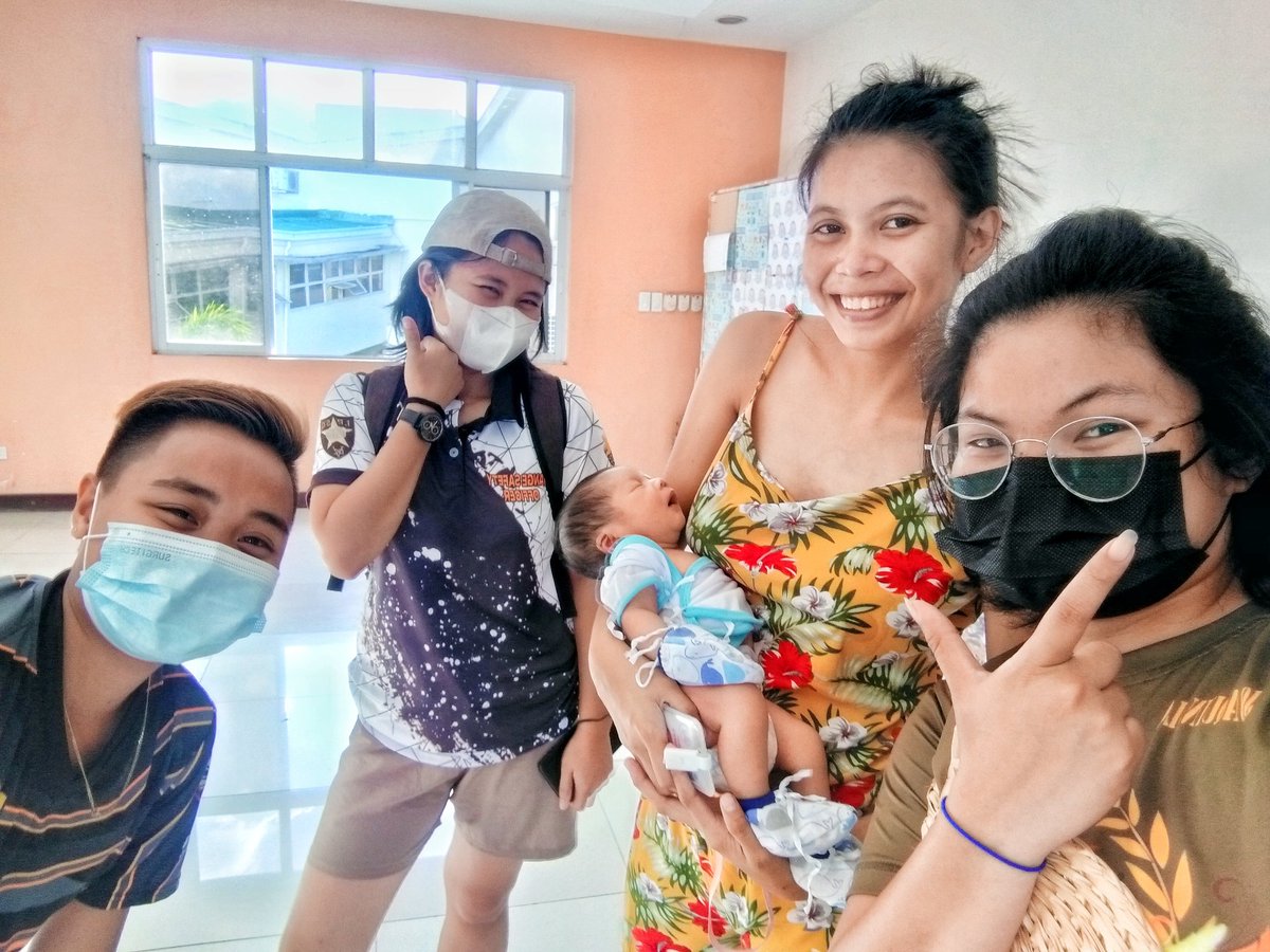 _leverenth_'s tweet photo. w/ Baby Sky. Born April 19, 2023🤍 https://t.co/e8gWEyGWkF