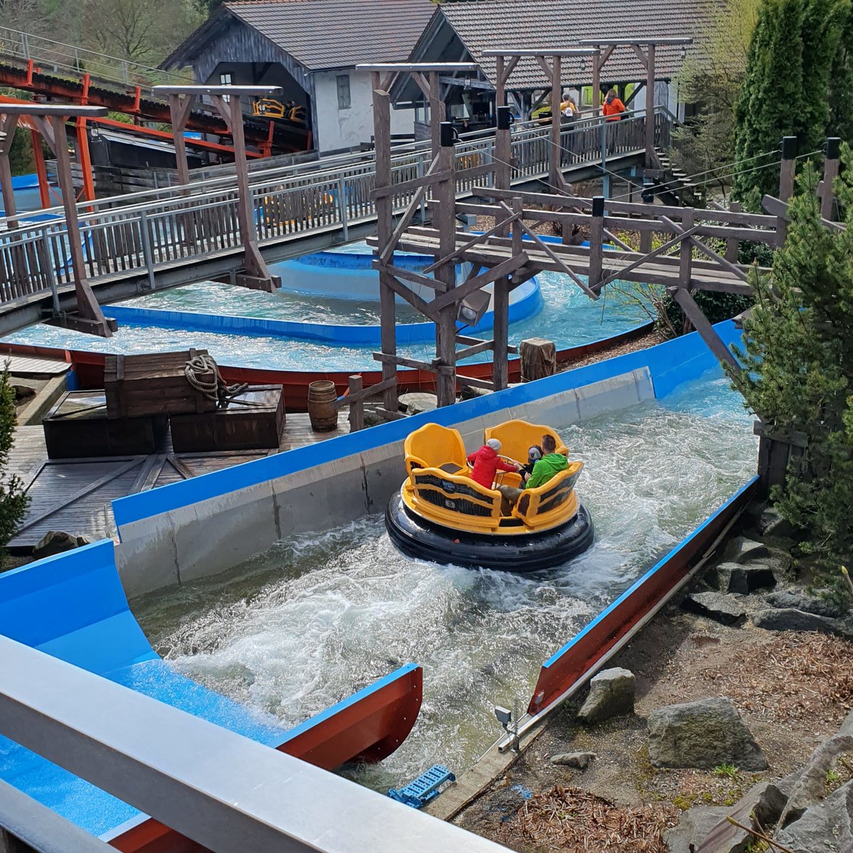 1. Mai 2023 von 9 Uhr bis 18 Uhr geöffnet 😃

Wir freuen uns auf euren Besuch und wünschen euch allen jetzt schon einen tollen Feiertag im Bayern-Park mit vielen spannenden Erlebnissen! 

#bayernpark #freizeitpark #maifeiertag #feiertagsausflug #familienzeit #ausflugmitfamilie