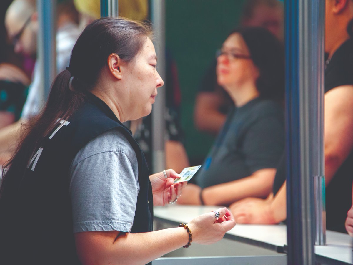 Gen_Con's tweet photo. Today is the last day to apply to be a part of the Events Team! Help us make Gen Con 2023 one of the best yet!
Learn more and apply ๐ https://t.co/leFAeKwZv4
#GenCon #GenConTogether #GenCon2023 #GenConEventTeam #ConventionSeason https://t.co/dnbFz2i0xI