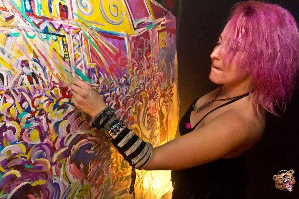 doctormaster233's tweet photo. Here's a photo of me live painting at a rave in Montreal, Quebec, Canada from a decade ago. I can't remember who the photographer was. Does anyone recognize the logo? #sharonep1c #ep1c #sharonepic #montreal #bigtooth #rave #livepainting https://t.co/Subr0BjM4v