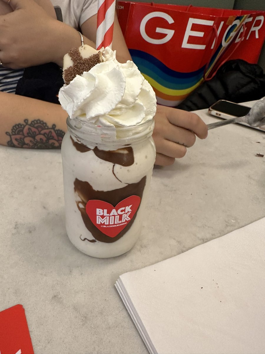 DannyNolan's tweet photo. @blackmilkcereal the best shakes in town https://t.co/OLqLsri80D