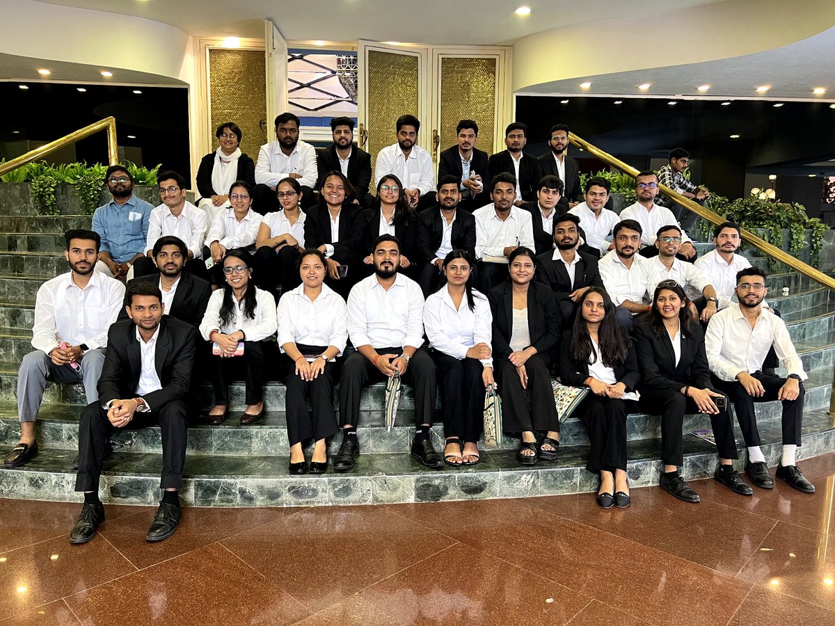 nss_lc1's tweet photo. OUR VOLUNTEERS WITNESSED NATIONAL CONCLAVE ON MAN KI BAAT @ 100, AT VIGYAN BHAWAN, NEW DELHI. 

The Hon’ble Vice President of India, Shri Jagdeep Dhankar inaugurated the National Conclave on Mann Ki Baat @100 on the occasion of 100th episode of Mann Ki Baat. https://t.co/7Cx7zN1cVD