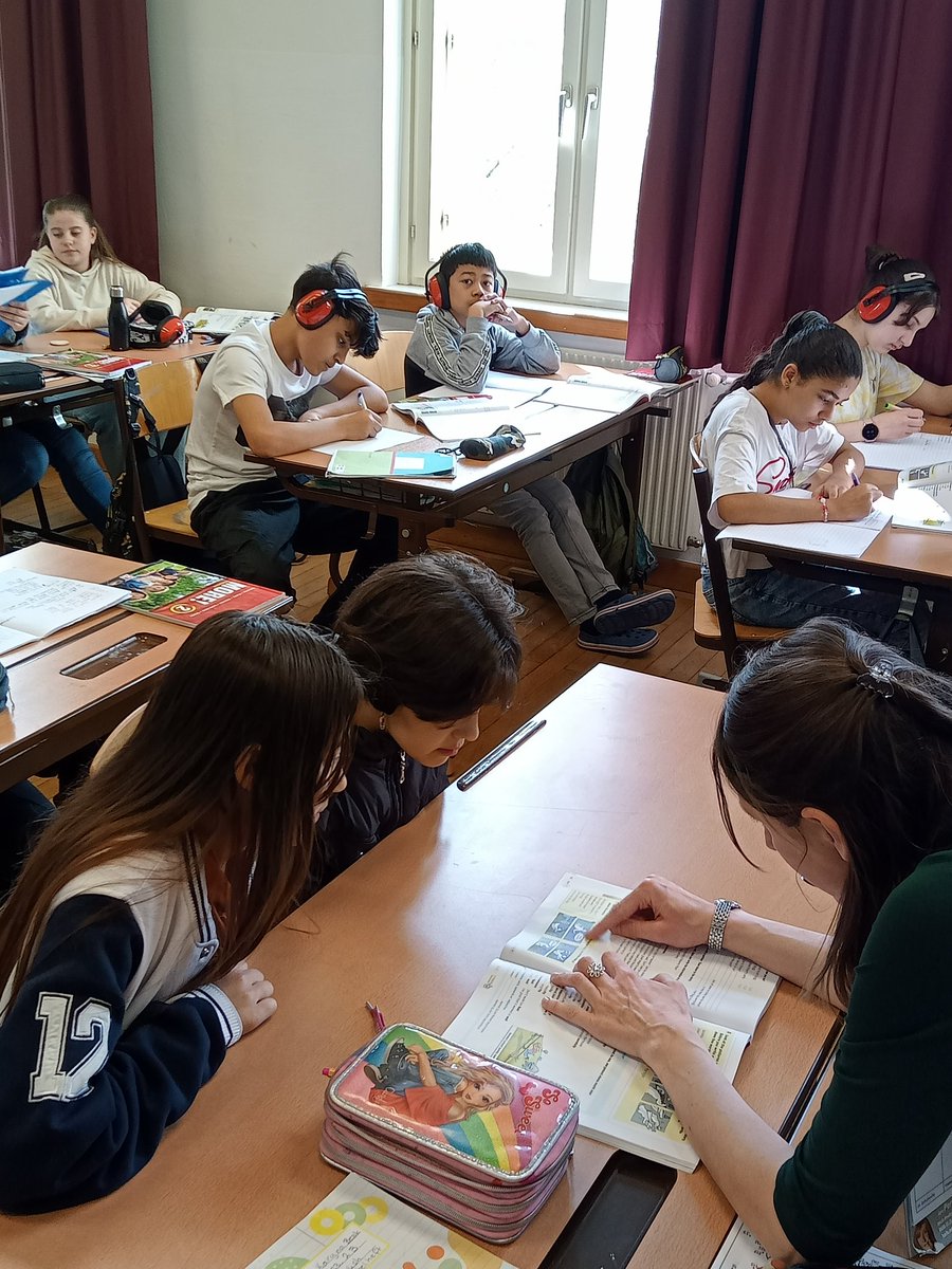 UlasTonka's tweet photo. Denizli İl Milli Eğitim Müdürlüğümüzün 2022-1-TR01-KA121-SCH-000065719 numaralı 2022 yılı okul eğitimi alanında Erasmus Akreditasyonu projesi kapsamında Cumhuriyet Ybo olarak (KA121-SCH) Viyana egitimimizi tamamladık .@ulusalajans
@denizlimem @ArgeDenizli @kalemem20 @totak2066 https://t.co/YKt5fLPM6W