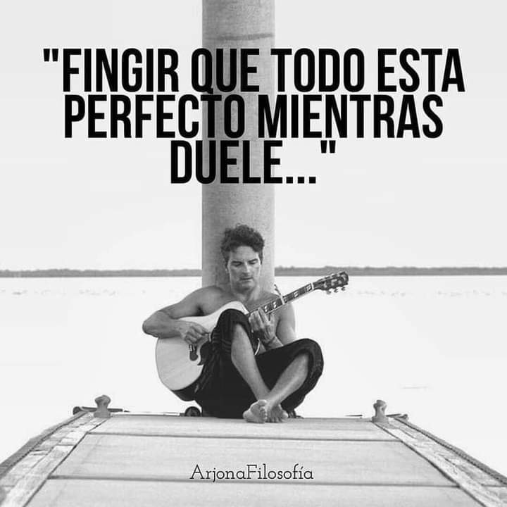 RotaporD's tweet photo. Me sale tan bien fingir  una sonrisa y decir que todo esta bien mientras que por dentro todo esta fatal ... 

#TuPoesía
#SoloVos https://t.co/ApVxDKyyjZ