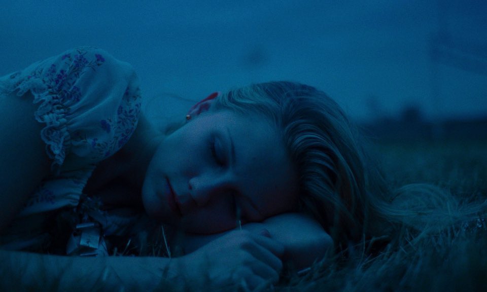 FilmUpdates's tweet photo. Happy birthday to Academy Award nominee Kirsten Dunst https://t.co/1YYRWWnrd1