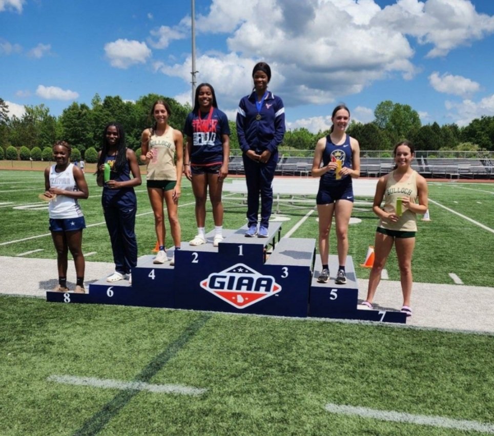 SShay2023's tweet photo. I am a state champion in Long Jump, 1st place and 2nd runner up in state for 4x400 relay. I'm attending Kennesaw in the fall. I am class of 2023 @KSUTrackFieldXC @kennesawstate @KSUOwlNation https://t.co/RpkNk4YEMJ