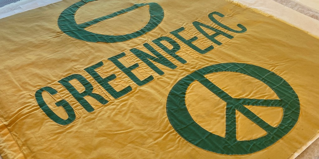 Vancouver area environmentalists formed the Don't Make a Wave Committee in '69, which became the Greenpeace Foundation in '72. Records in this fonds incl corr, photos &amp; flag flown on the 1st ship chartered by <a href="/Greenpeace/">Greenpeace International</a> to Amchitka.
ow.ly/wRTv50NRQlz
#VanArchives90th