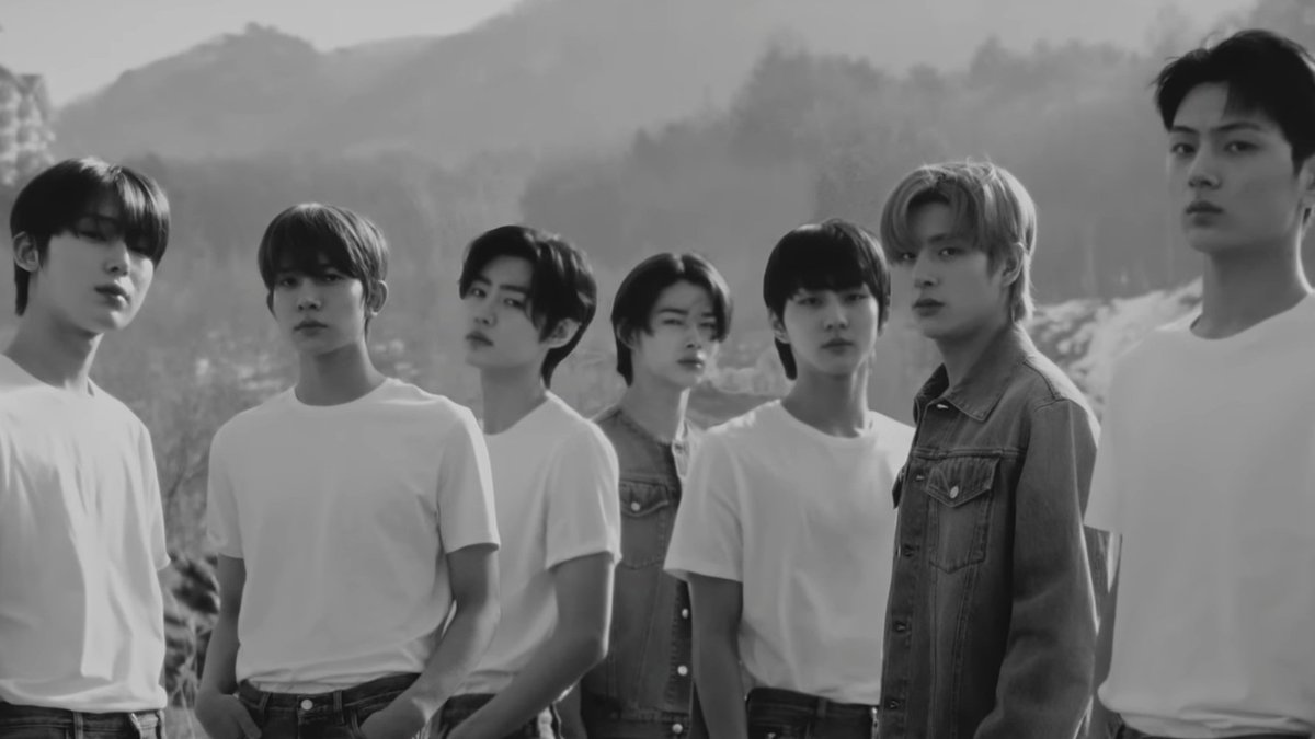 aceddeung's tweet photo. BITE ME https://t.co/qoPq3cRZGp