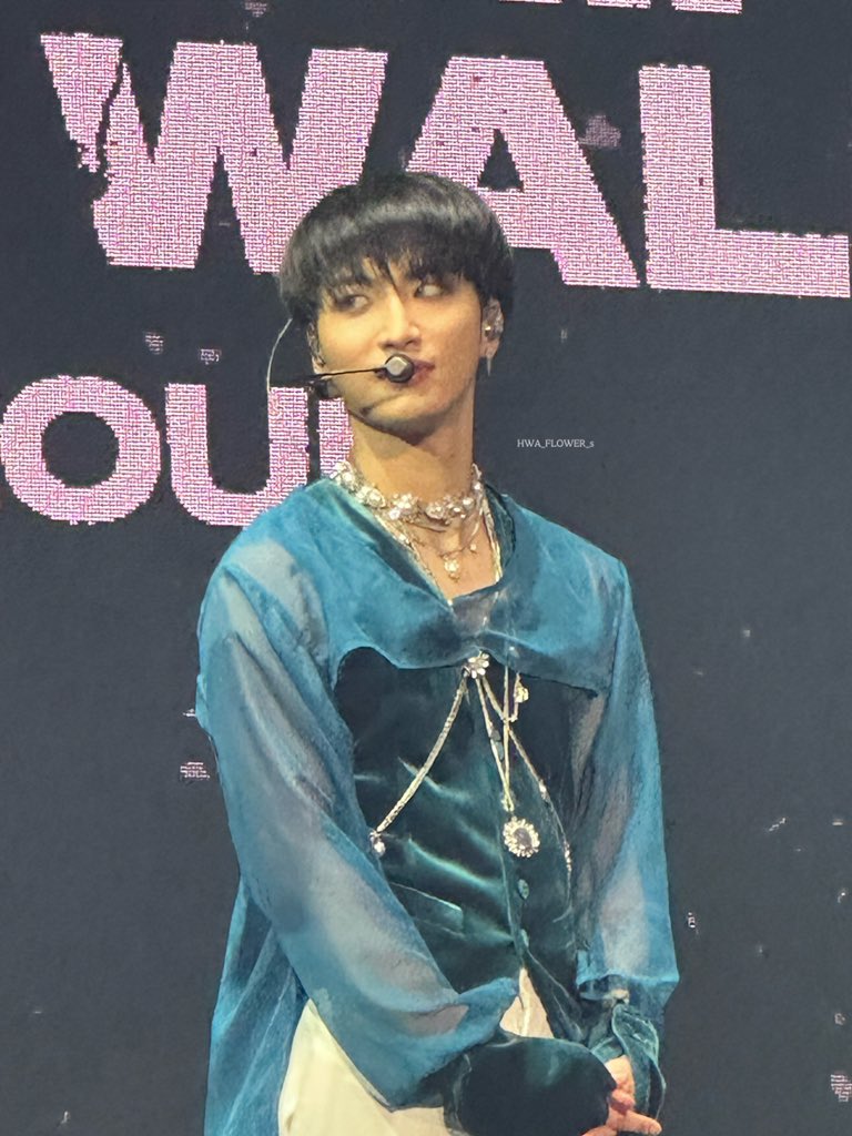 The royal princes from two different kingdoms were trapped in an arranged marriage. Being the rebellious prince he was, Hcngjxxng made so many attempts just for his parents to call the engagement off. He would try so many things just to annul the marriage before it even started.