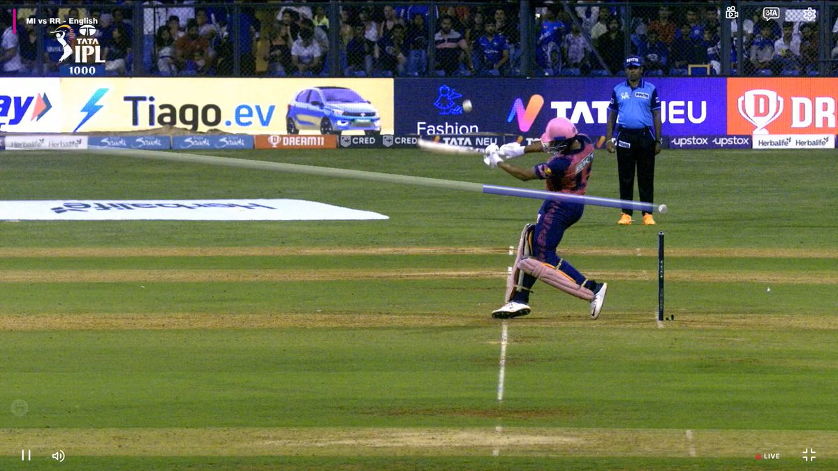 memescricket01's tweet photo. @rajasthanroyals Well Played Jaiswal 
But, Sorry you can't beat umpires 🥹

#IPL2023 #MIvsRR #MIvRR #YashasviJaiswal #RohitSharma #SanjuSamson https://t.co/MauADblwUe