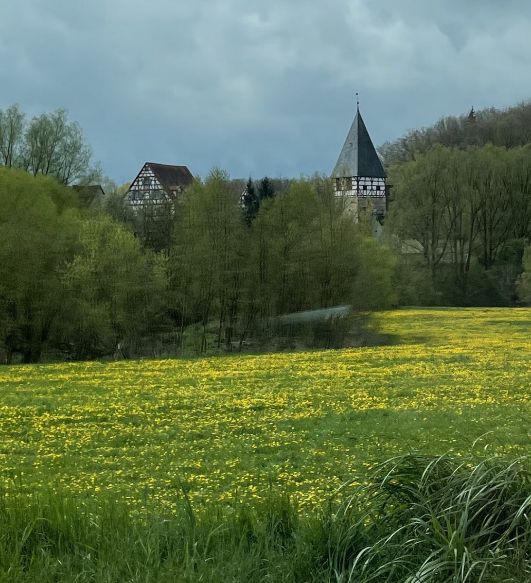 Wenn man seine Ruhe nicht in sich findet, ist es zwecklos, sie andernorts zu suchen. 

- François de La Rochefoucauld