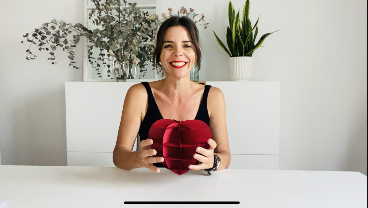 mariagmonera's tweet photo. He grabado un tutorial para montar el corazón. A ver si os sirve de ayuda!
Para vuestra madre, padre, pareja, perro, canario… para quien os tenga ❤️
Enlace: https://t.co/hk3gOdhRwK
#sliceforms https://t.co/vK3aWAP9eI