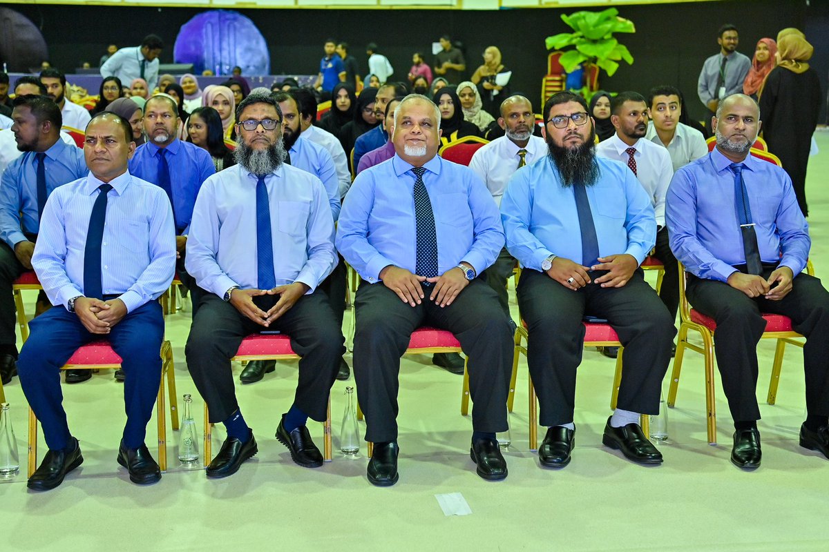 presidencymv's tweet photo. President @ibusolih and First Lady Fazna Ahmed attended the concluding ceremony of the "Ran Thaaju" Quran Recitation Competition. This competition is produced as a reality show by @Raajje_tv in association with the @MVIaffairs and the @MoYSCEmv for the holy month of Ramadan. https://t.co/DPOHn1vHDG