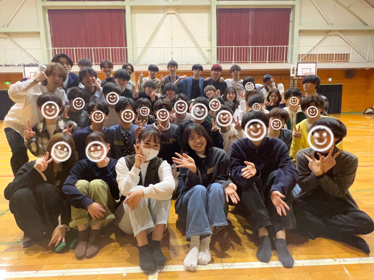 round_seikei's tweet photo. 4/26は第2回目の新歓でした🏸✨

第1回よりもたくさんの子が遊びに来てくれました😳❕
バドで汗流したり、休憩中には先輩たちに囲まれてお話してたり、ほのぼのする様子が見れて嬉しかったです☺️⸝⸝

次回は5/12です⋆͛📣
参加希望の方は新歓用のLINEグループに招待するので、DMくださいね( ¨̮ ) https://t.co/et8AtZ3kOY