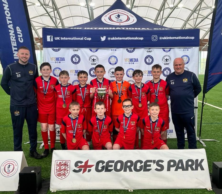 Kelly Scott tweet media