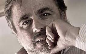 jeannemarie16's tweet photo. @detorreseditor 💎🕊
“Sin silencio no hay poesía”

« La vida es el conjunto de contemplaciones, de atenciones y de entendimientos del ser humano.” J. Sánchez Menéndez 

1335 DÍAS 
(Contemplar, Atender, Entender) 
el último poemario del poeta ensayista andaluz. 

Enhorabuena Javier🍊
@JSMenendez https://t.co/EBTvQWTeE9