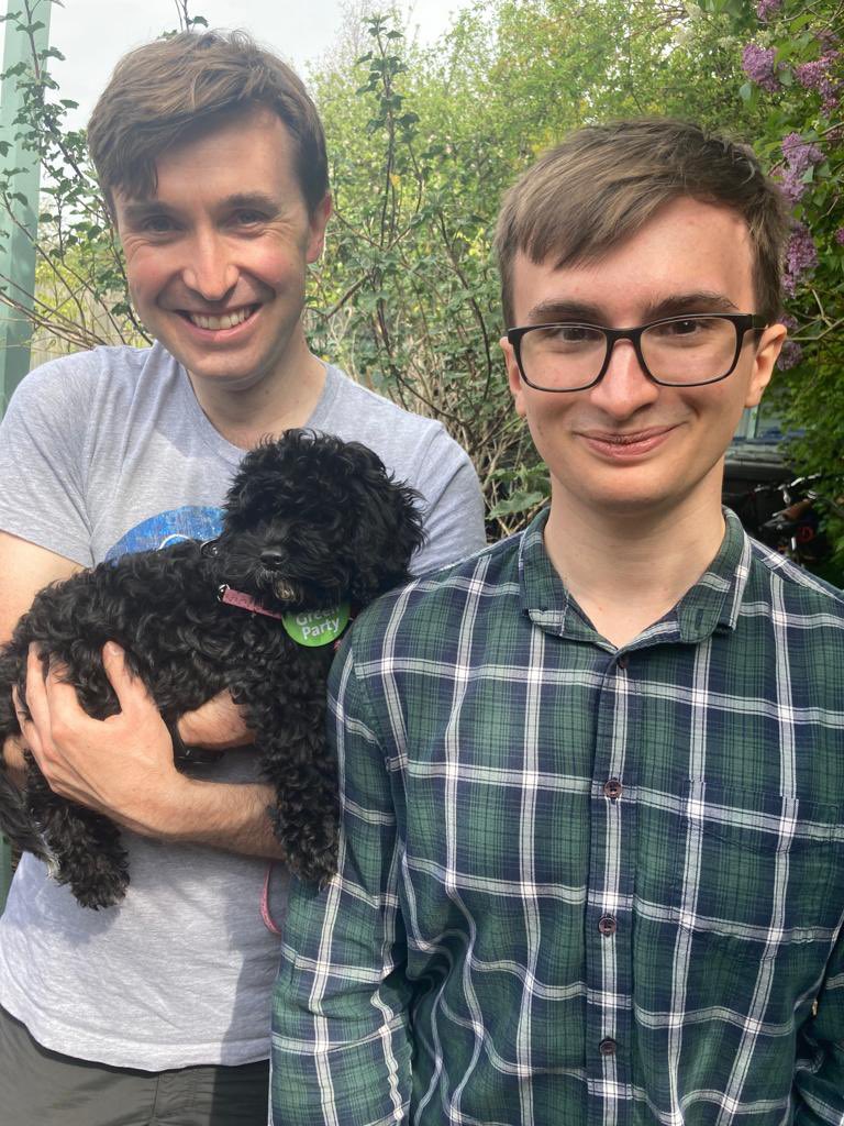 Greens4A's tweet photo. A fantastic day canvassing in Abbey with our ace candidate for this years #LocalElections2023 Elliot Tong. We were joined by many volunteers including inspirational former @TheGreenParty Leader @natalieben and excellent canine supporter Bella! 💚✅🐾

https://t.co/NWwuXrYCOn https://t.co/UiEoMNJdm6