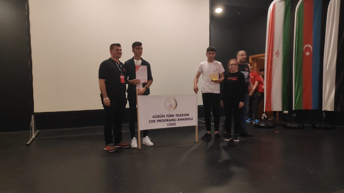 MMuharrem_Demir's tweet photo. Dünyanın en büyük robotik festivali Robotex International'ın Türkiye ayağı olan Robotex Türkiye’nin finalleri bugün Antalya’da yapıldı ve Gürün Türk Telekom Çok Programlı Anadolu Lisesi öğrencileri minisumo kategorisinde Türkiye Şampiyonu oldu. https://t.co/PhwADzk1oE