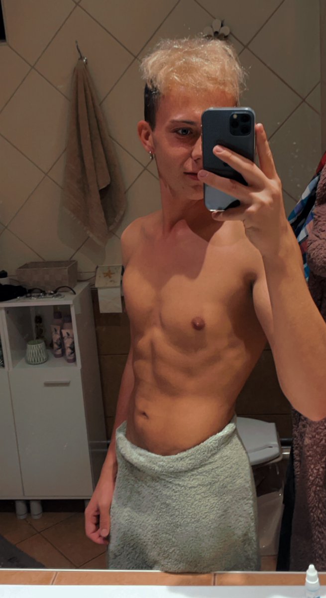 NSFW Free OnlyFans Gay Contents on Twitter: "RT @TheZoliTwink: Are you