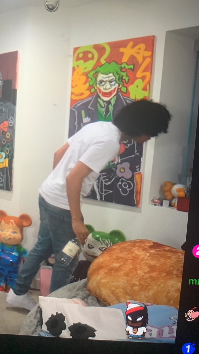 APKlone's tweet photo. @raycondones Wya nigga ?? https://t.co/C8nG5RDsbM
