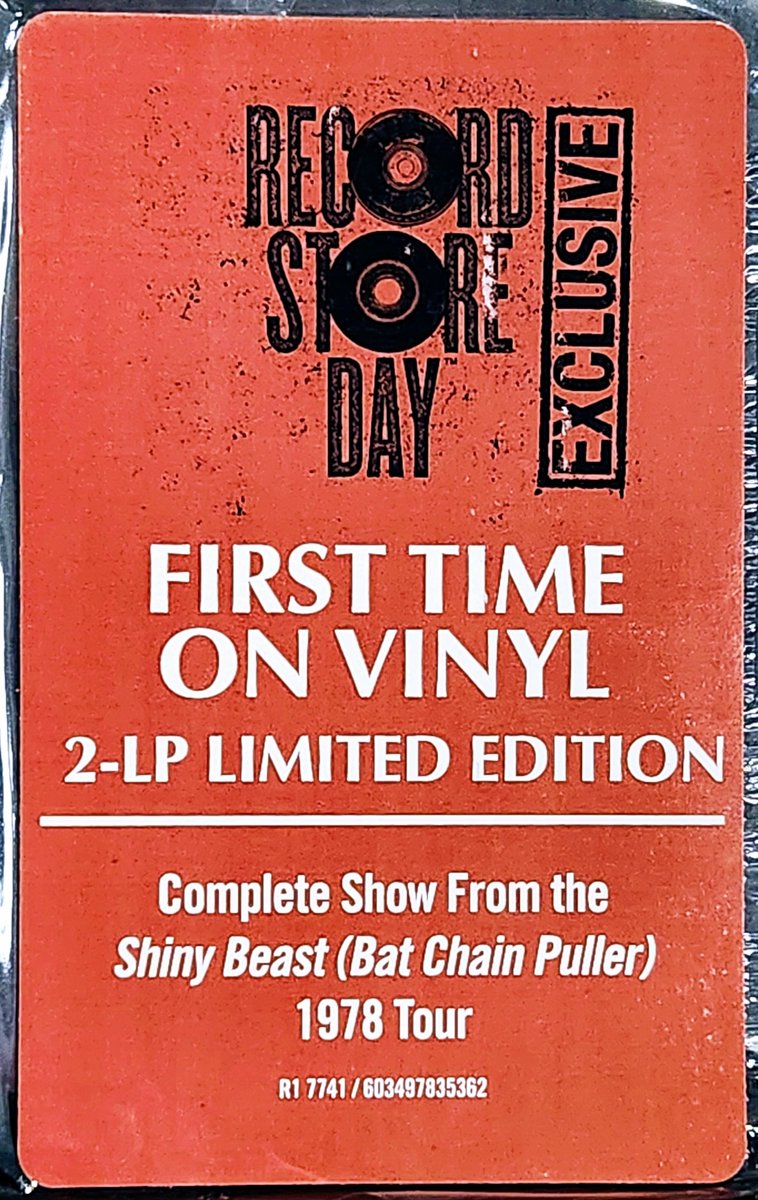 DesdemonaDekker's tweet photo. @MariPsychiatris Beefheart #RSD23
Properly Credited
unlike
Run Out Groove's
Cher
https://t.co/X8URxazTrP &
Tiny Tim #RSD19
https://t.co/wZbrTXPshZ https://t.co/tetcN9rFWk