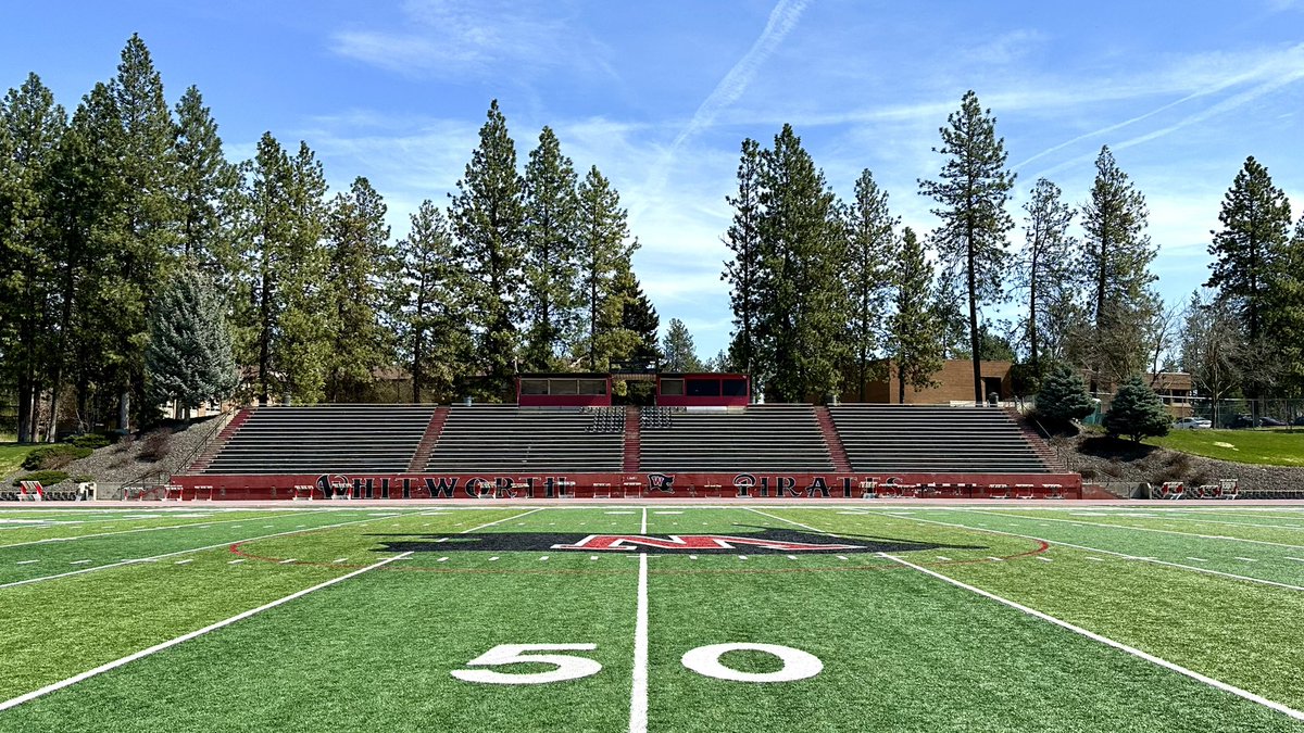 College Football Campus Tour tweet media