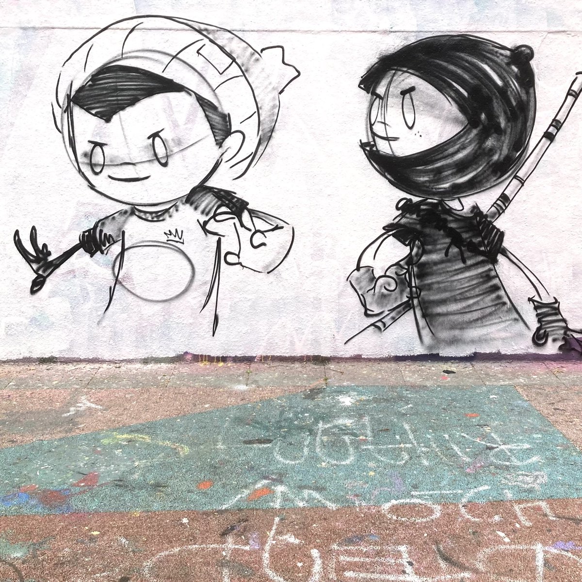 Went painting today 😁☀️
Great to see friends and chuck stuff at a wall.
Scale is a big part of what I make.

Did a bunch of sketches too.

#nftartist #graffiti