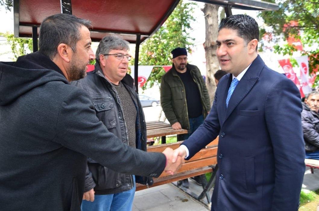 yunus_ozer_38's tweet photo. 📍GAZİ

Bugün Gazi Mahallemizin bir birinden Kıymetli sakinlerini, Genel Başkan yardımcımız Sn. İsmail ÖZDEMİR Milletvekilimiz Sn. Baki ERSOY ve Milletvekili adaylarımız ile birlikte ziyaret ettik. https://t.co/gs9ZisfXLt