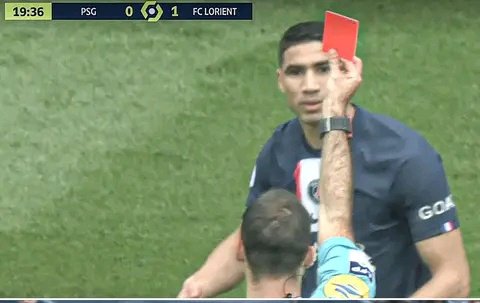 Etienne_Era's tweet image. It seems like when Hakimi divorced his wife took 50% of his football ability. 

#PSGLorient