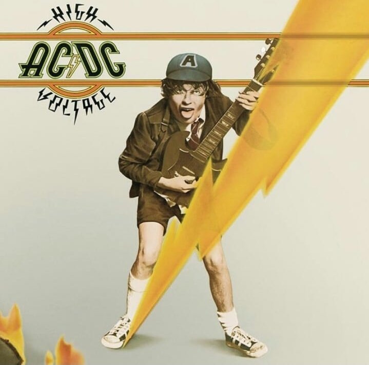 cinespectarte's tweet photo. Un día como hoy hace 47 años #ACDC publicó "#HighVoltage" 💿

Es el primer álbum de la banda de hard rock lanzada a nivel internacional 🌎

El disco contiene clásicos como: "T.N.T", "High Voltage" y "It's a Long Way to the Top (If You Wanna Rock 'n' Roll)" 🎧 https://t.co/SDOEyRP6EW