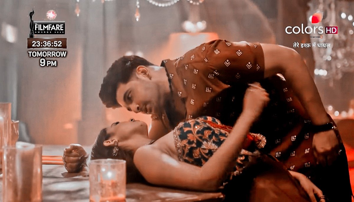 stalkmefantasyy's tweet photo. Ufff this moment was so stunning 
Veer swag with broken heart 💔 uff

#KaranKundrra @kkundrra #TereIshqMeinGhayal https://t.co/JjjXn4OpxC