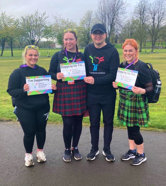 DSScotland's tweet photo. Well done to Chloe, Sophie, Caitlin & Greg who arrived @ Pit Stop 5, now heading to the finish line in Balloch for a rest! π Thank you so much for your grit & munificence in support of the Down's syndrome community in Scotland.
#ExtraChromosome #ExtraPotential #GlasgowKiltwalk https://t.co/Pswf5de8Zh